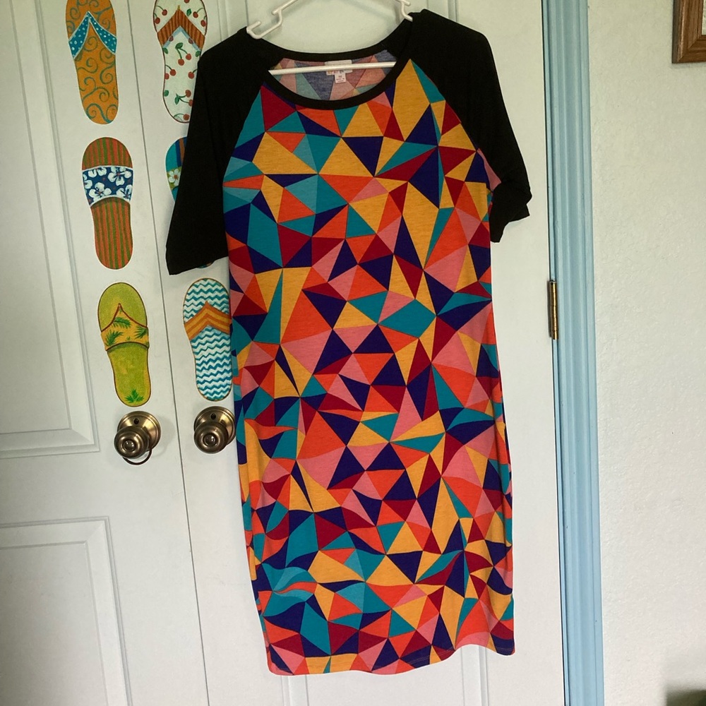 LuLaRoe color triangle dress